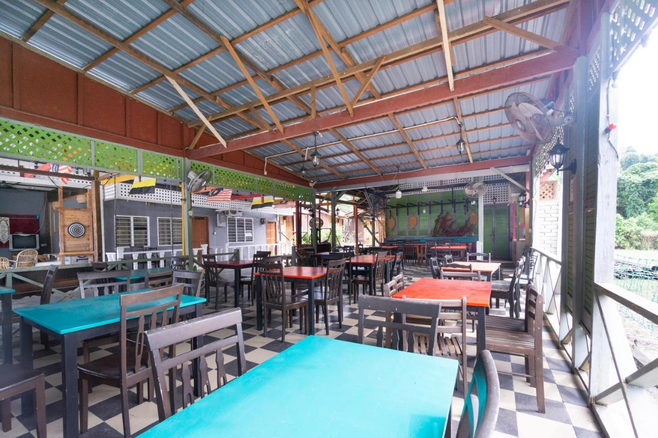 Oyo 89646 Panvill Resort Kampong Pasir Bogak Zewnętrze zdjęcie