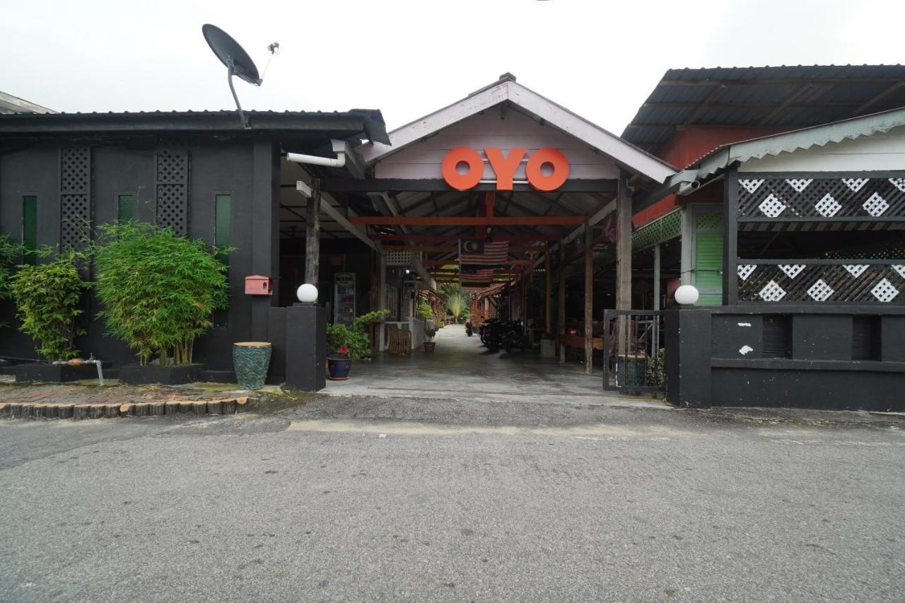 Oyo 89646 Panvill Resort Kampong Pasir Bogak Zewnętrze zdjęcie