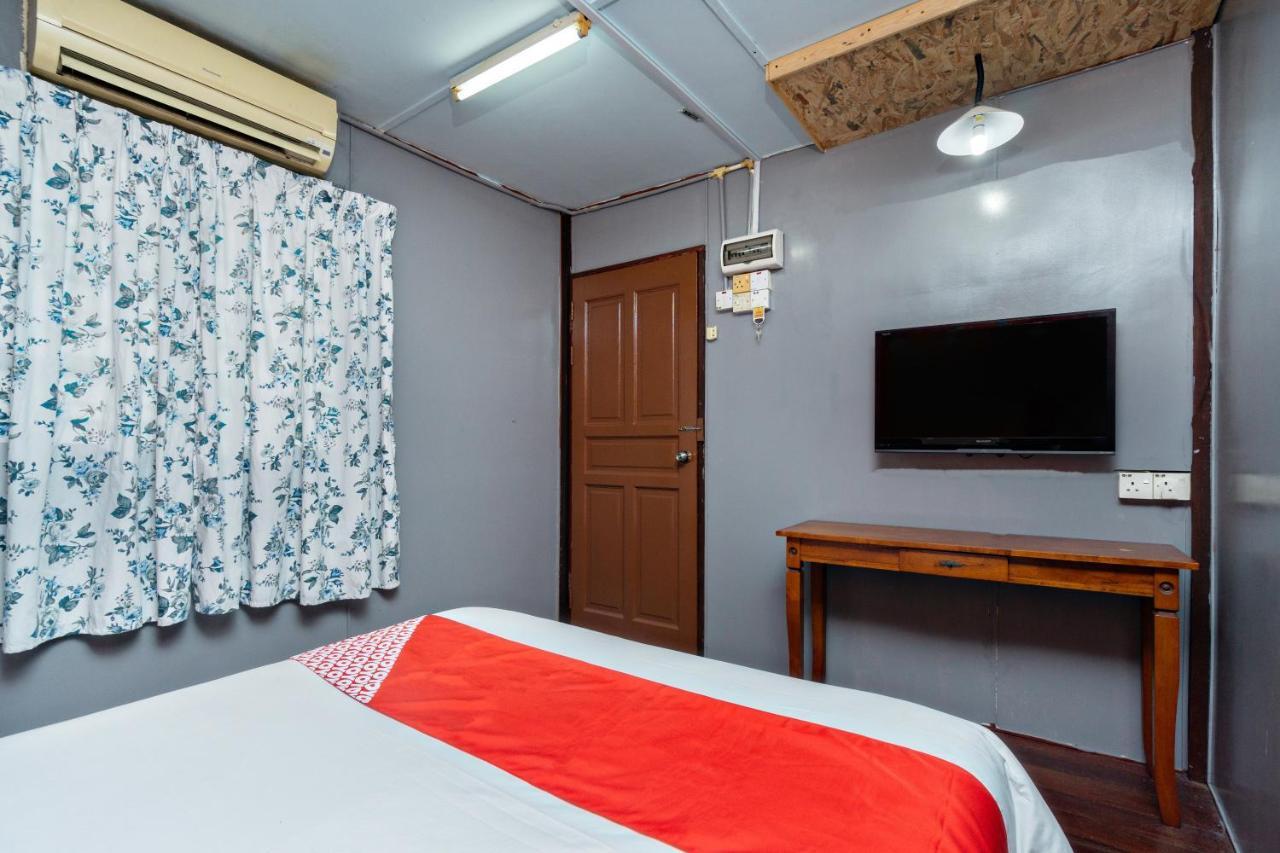 Oyo 89646 Panvill Resort Kampong Pasir Bogak Zewnętrze zdjęcie