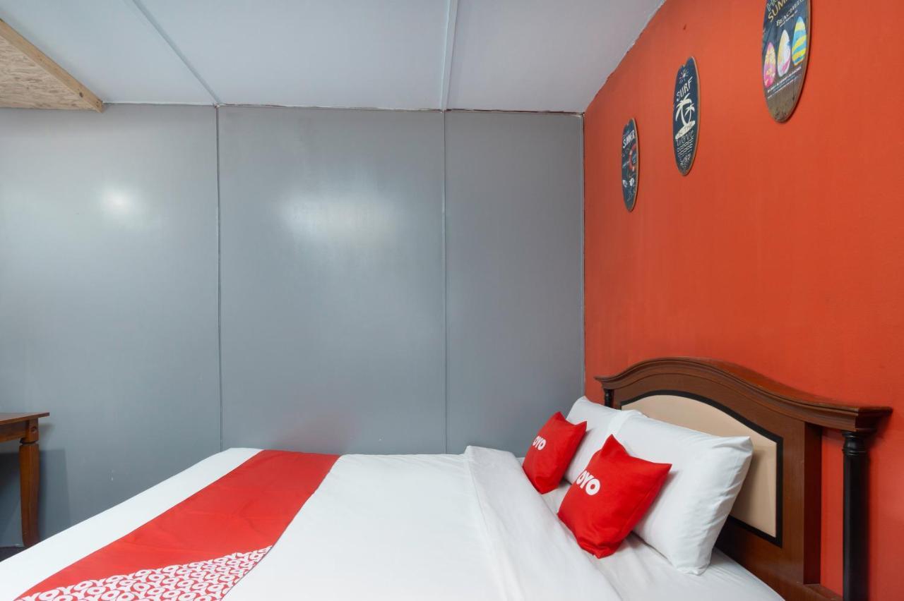Oyo 89646 Panvill Resort Kampong Pasir Bogak Zewnętrze zdjęcie