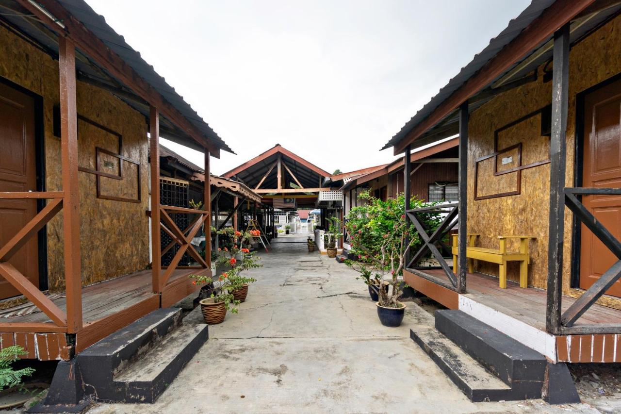 Oyo 89646 Panvill Resort Kampong Pasir Bogak Zewnętrze zdjęcie