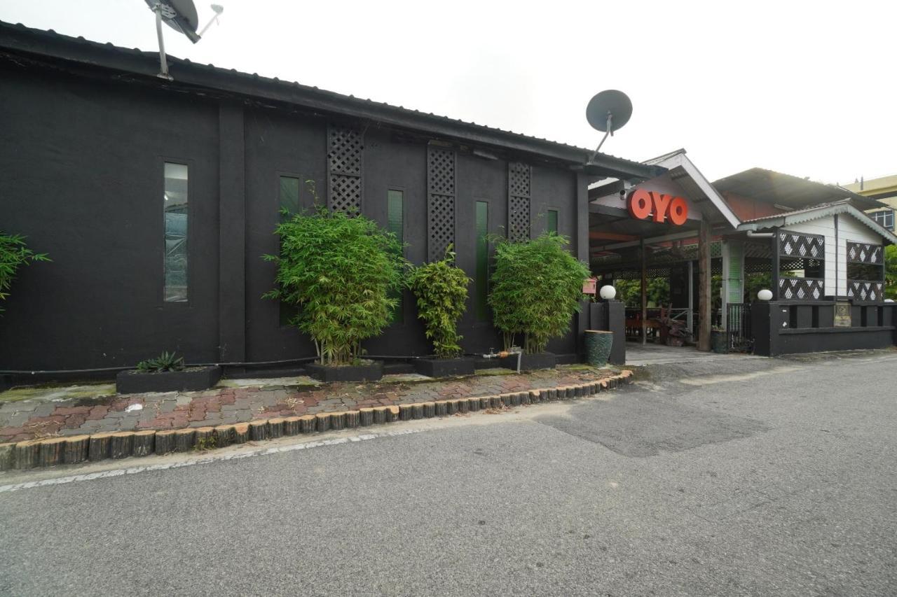 Oyo 89646 Panvill Resort Kampong Pasir Bogak Zewnętrze zdjęcie