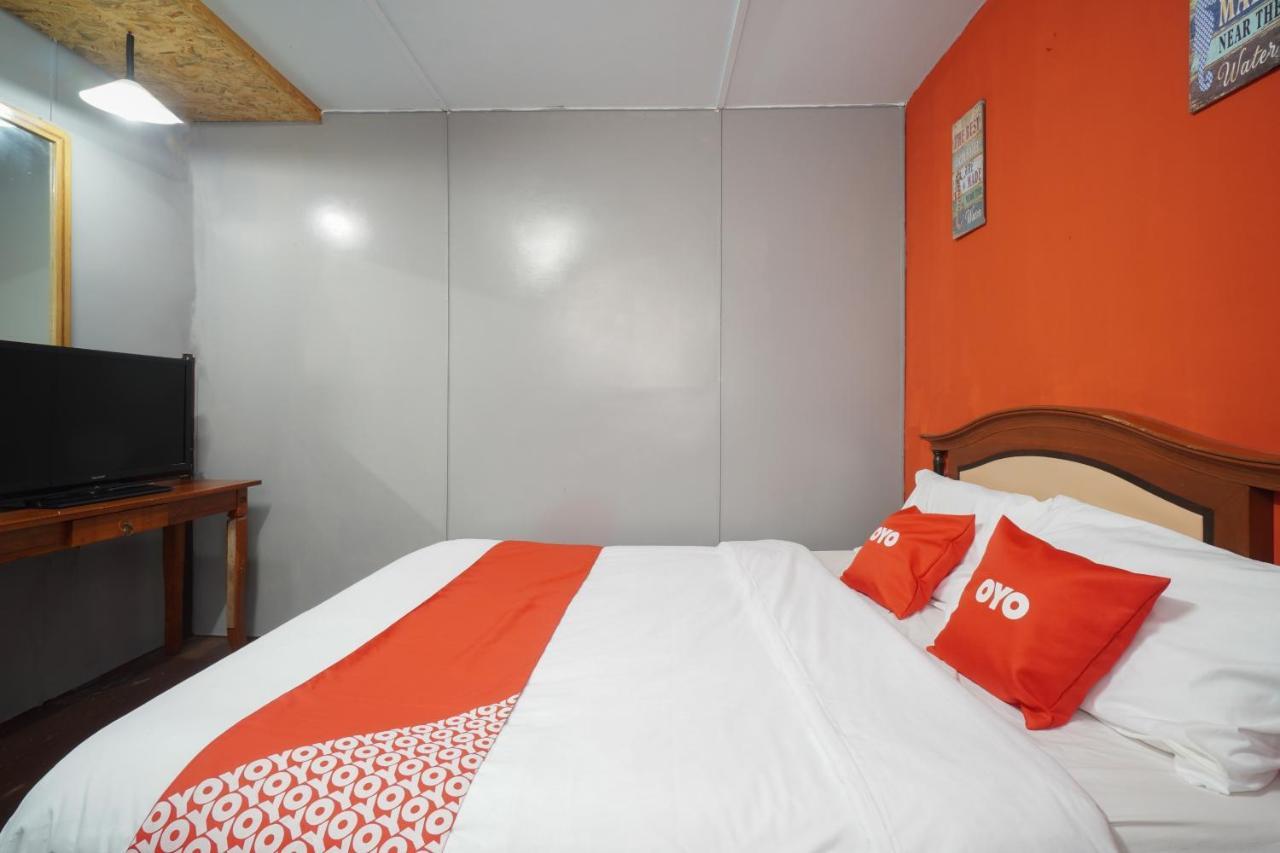 Oyo 89646 Panvill Resort Kampong Pasir Bogak Zewnętrze zdjęcie