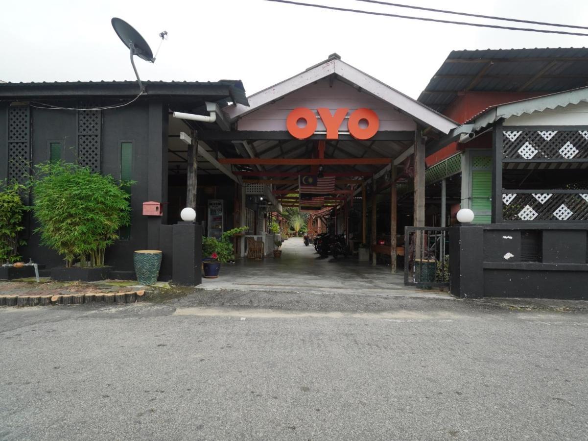 Oyo 89646 Panvill Resort Kampong Pasir Bogak Zewnętrze zdjęcie