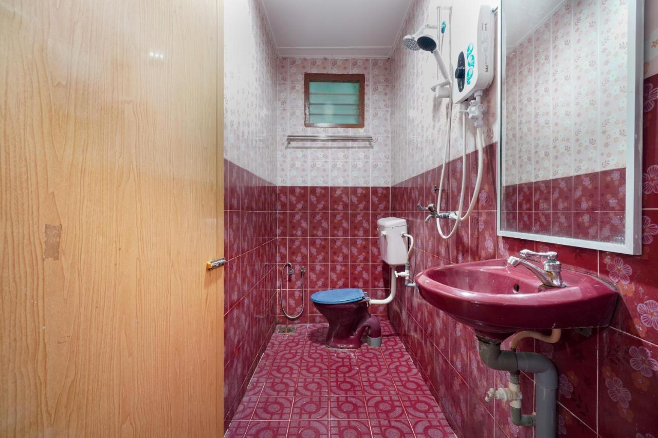Oyo 89646 Panvill Resort Kampong Pasir Bogak Zewnętrze zdjęcie