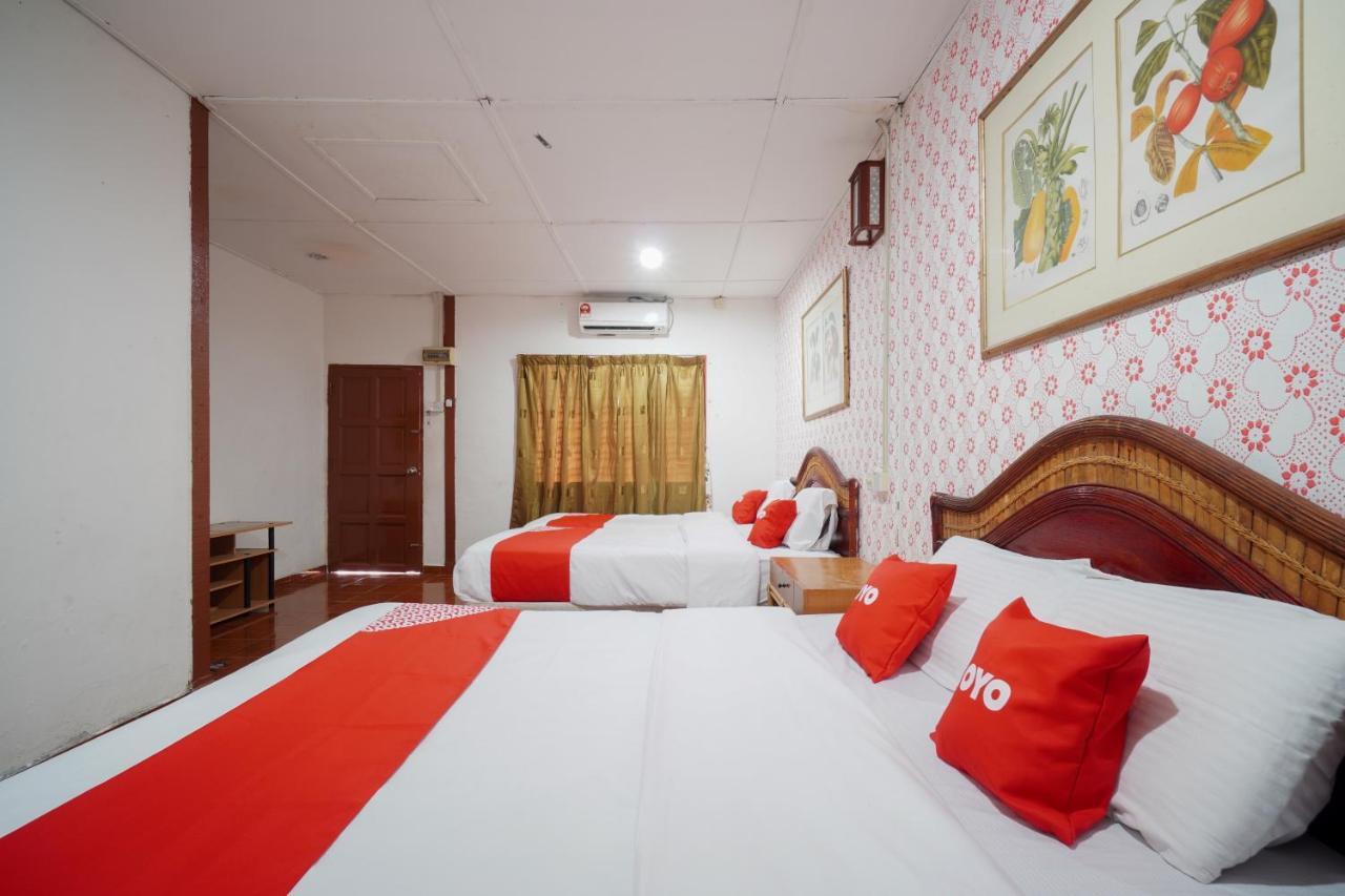 Oyo 89646 Panvill Resort Kampong Pasir Bogak Zewnętrze zdjęcie