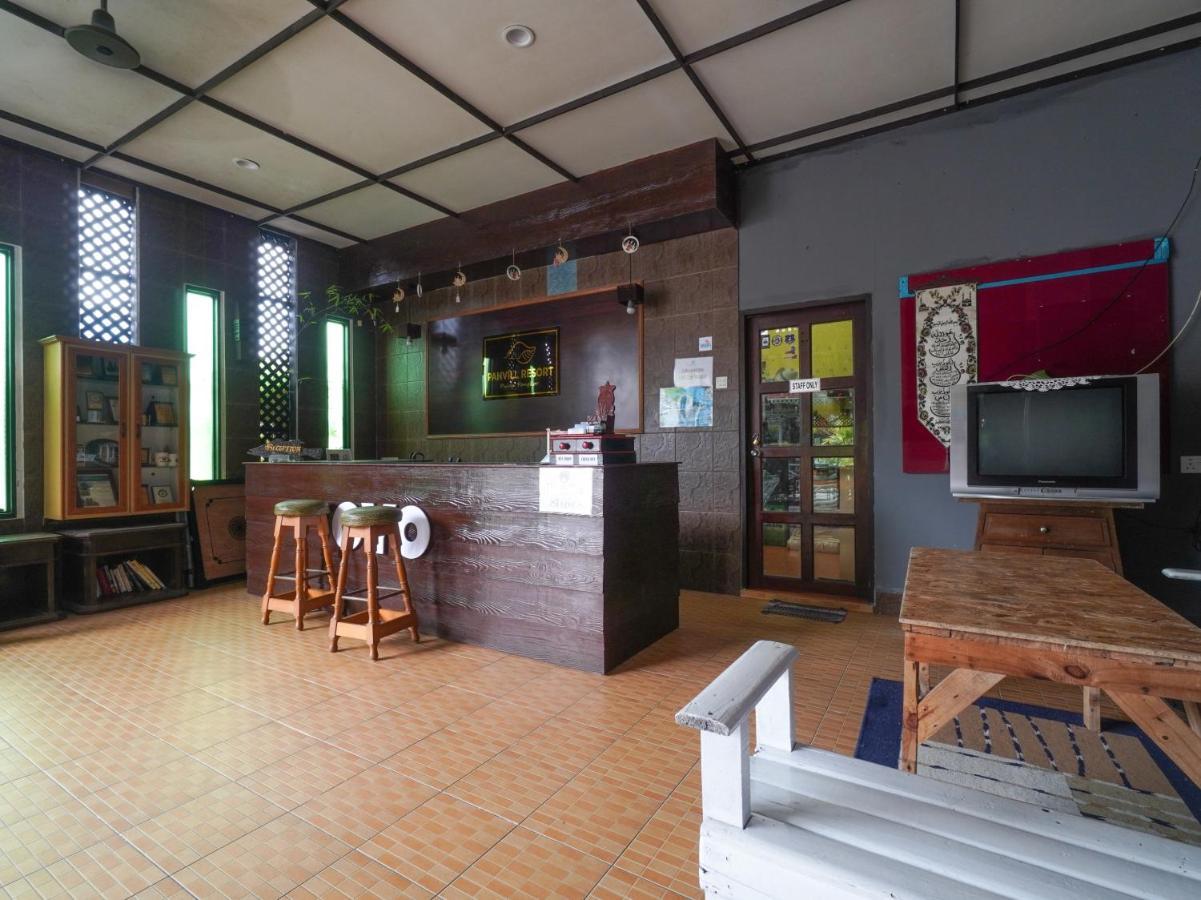 Oyo 89646 Panvill Resort Kampong Pasir Bogak Zewnętrze zdjęcie